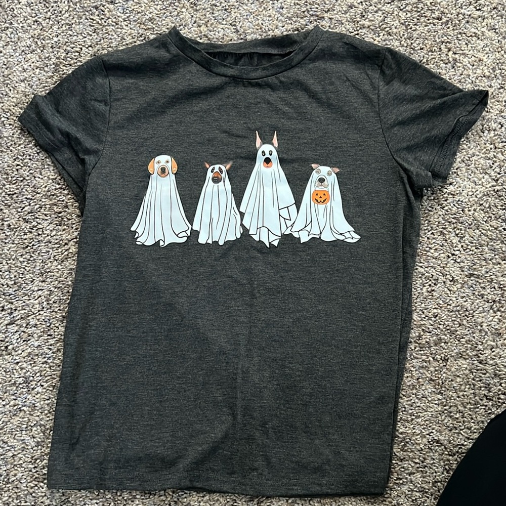Women’s small/medium Halloween t-shirt